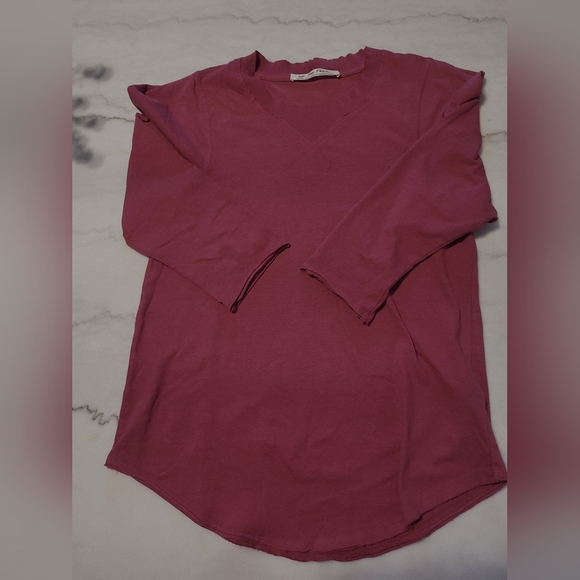 We The Free Pink Blouse with Relaxed Fit Raw Edges Size Medium - Picture 3 of 11